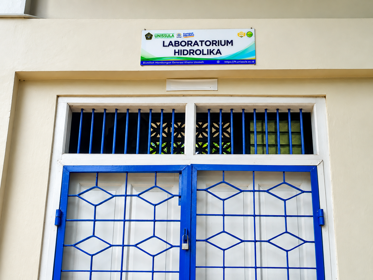 Laboratorium Hidrolika - Foto 1