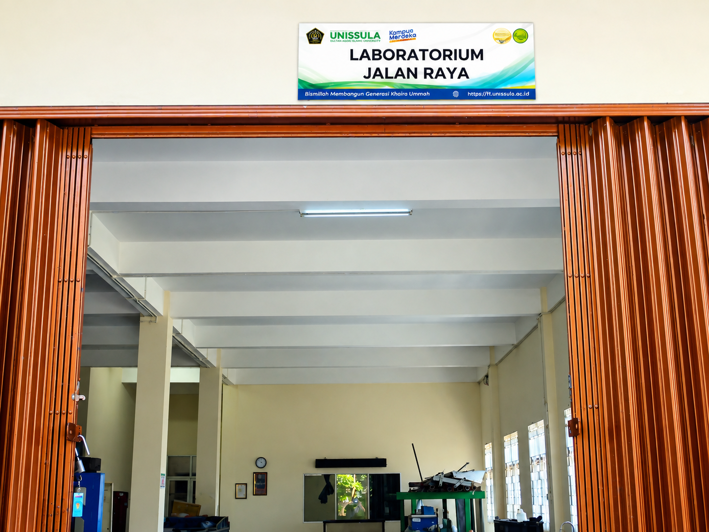 Laboratorium Transportasi Jalan - Foto 1